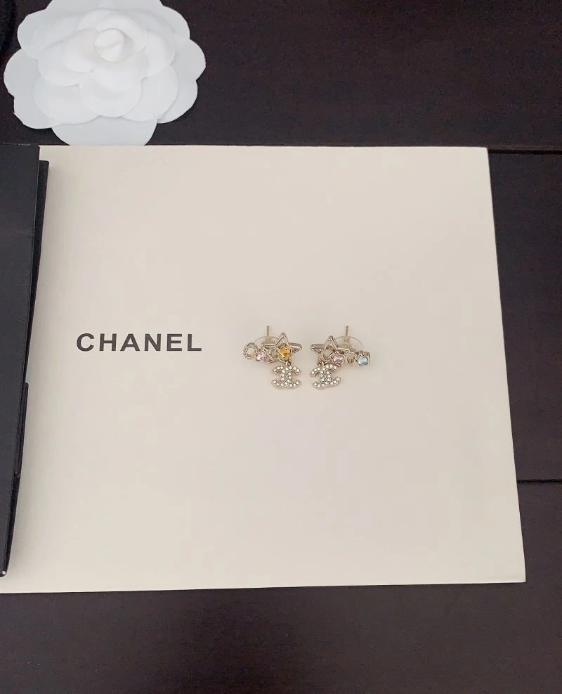 Chanel Earrings Compact 221574