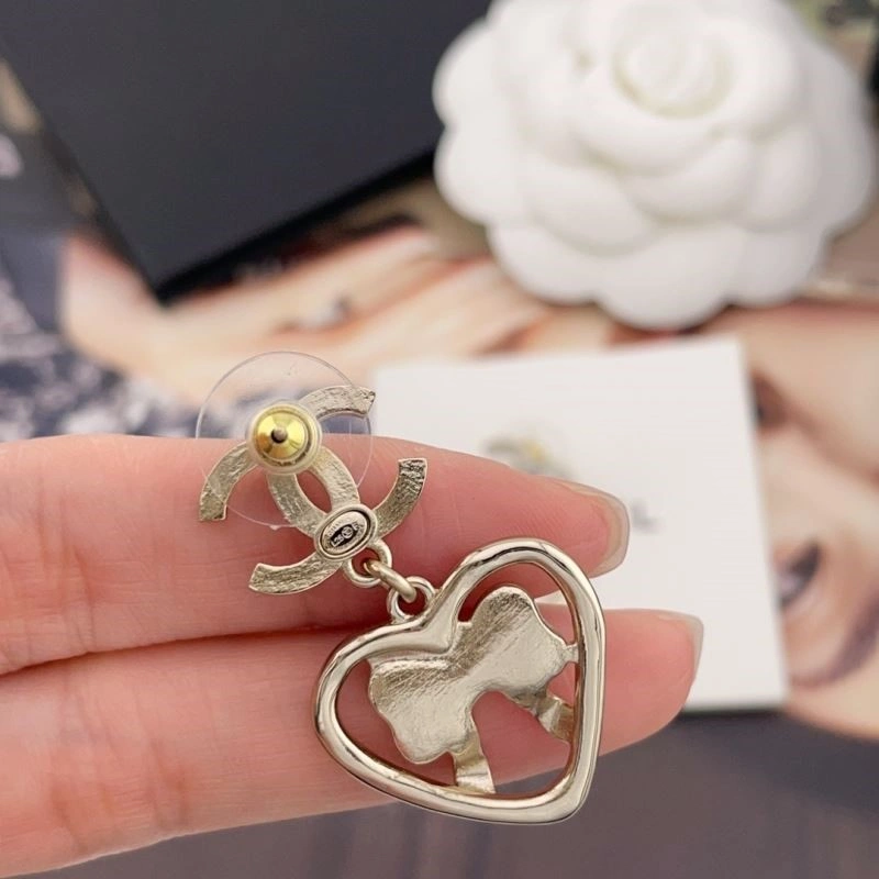 Stylish Chanel Earrings 221641