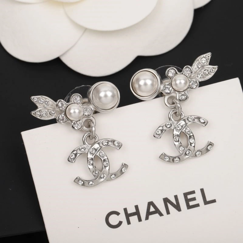Chanel Earrings Tailored 221628
