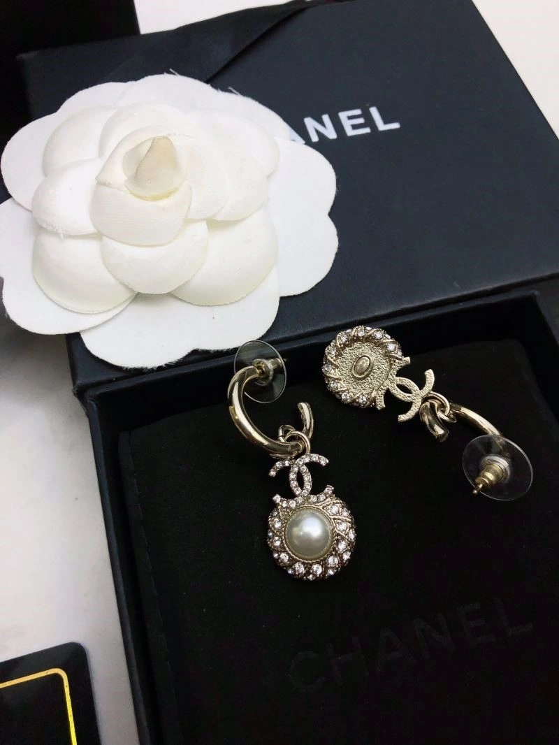 Chanel Earrings Affordable 221566