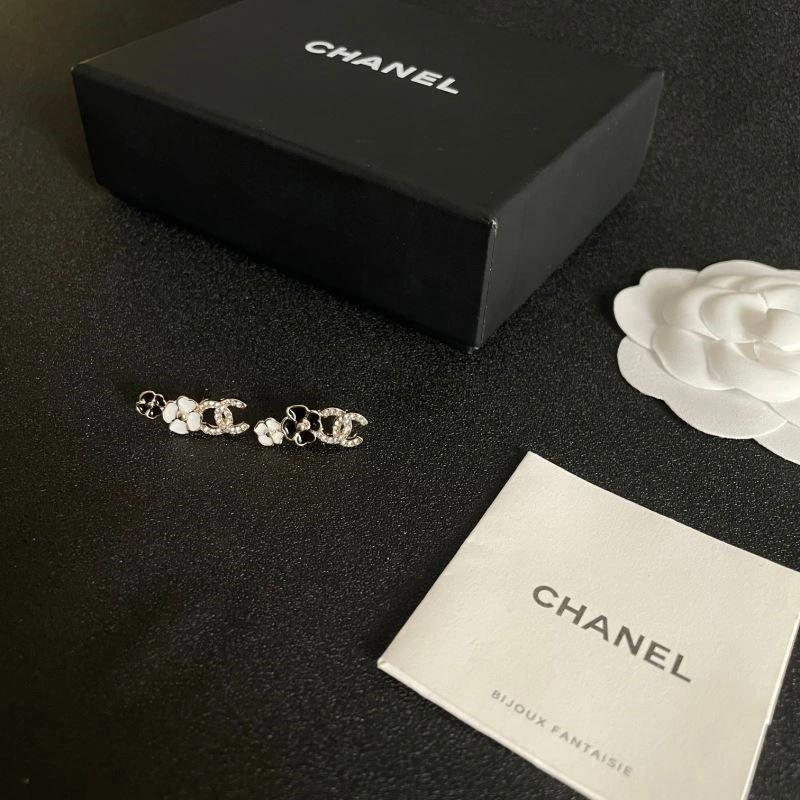 Chanel Earrings Elegant 221564