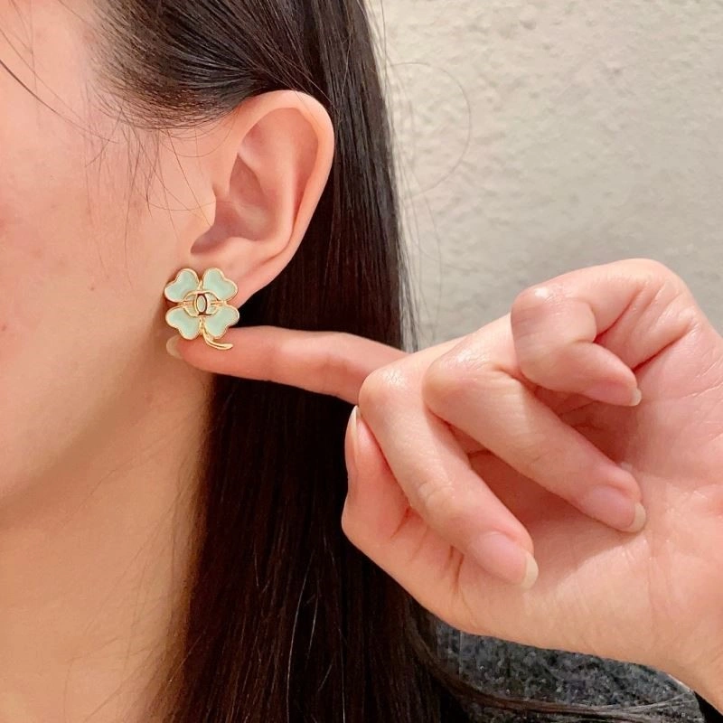 Chanel Earrings ZipUp 221555