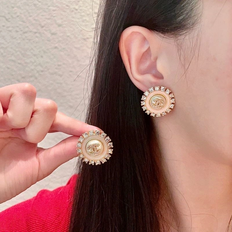 Chanel Earrings EyeCatching 221578