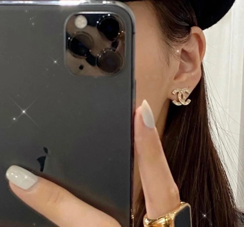 Chanel Earrings Stylish 221615