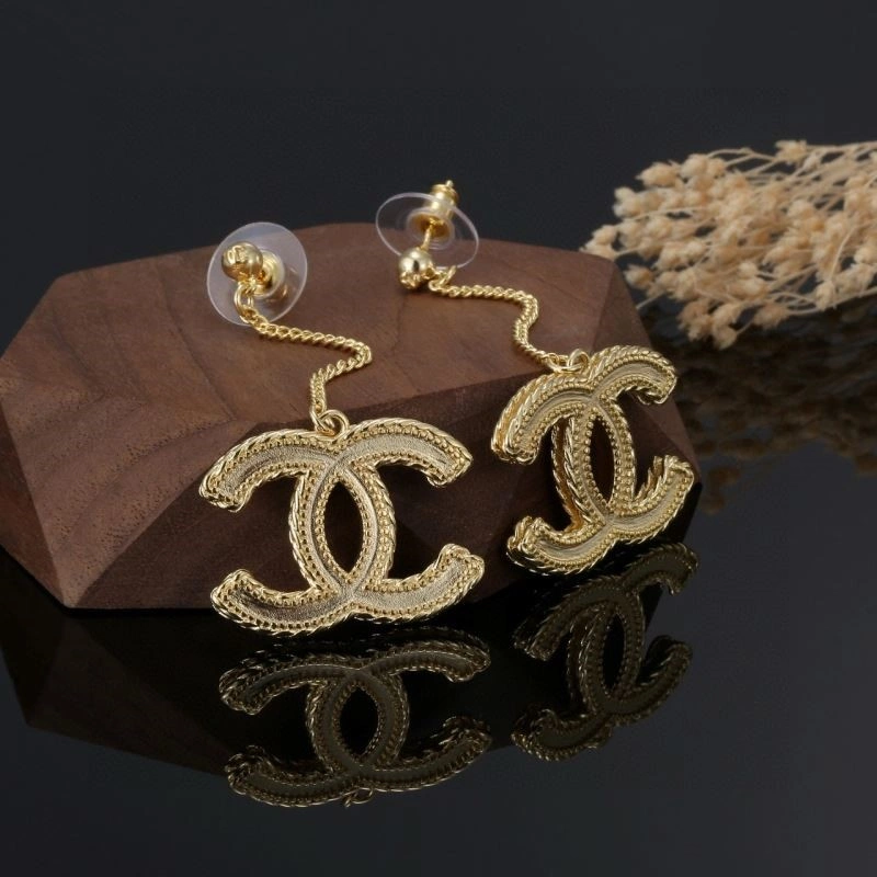 Chanel Earrings Durable 221560