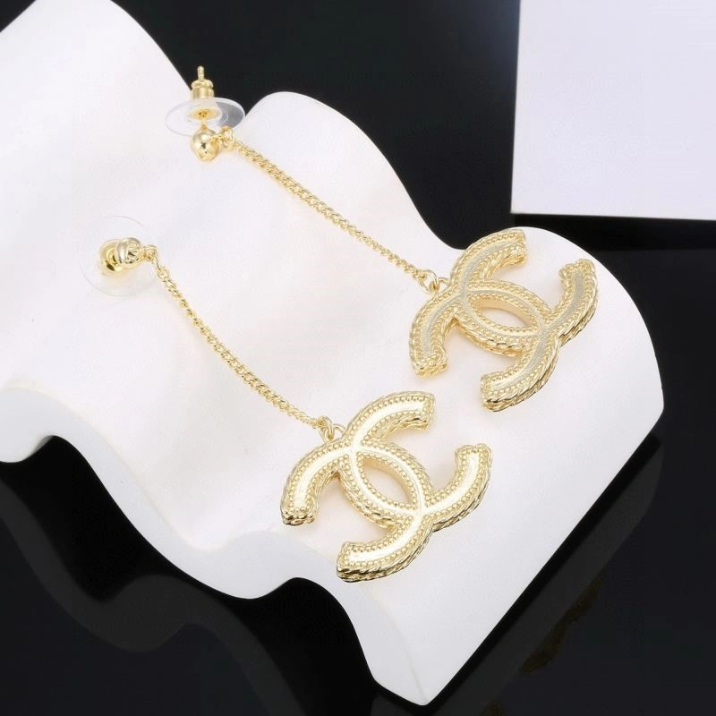 Chanel Earrings Durable 221560