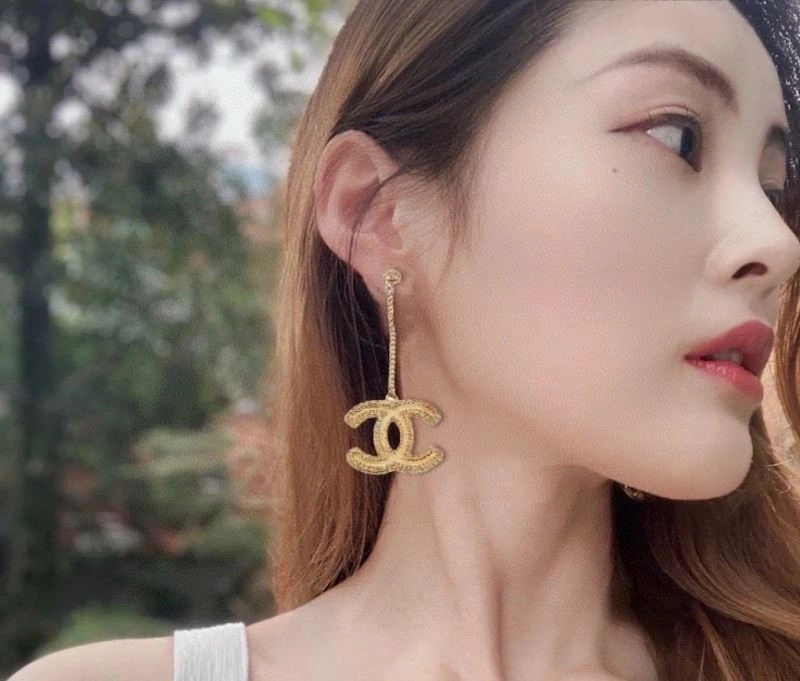 Chanel Earrings Durable 221560