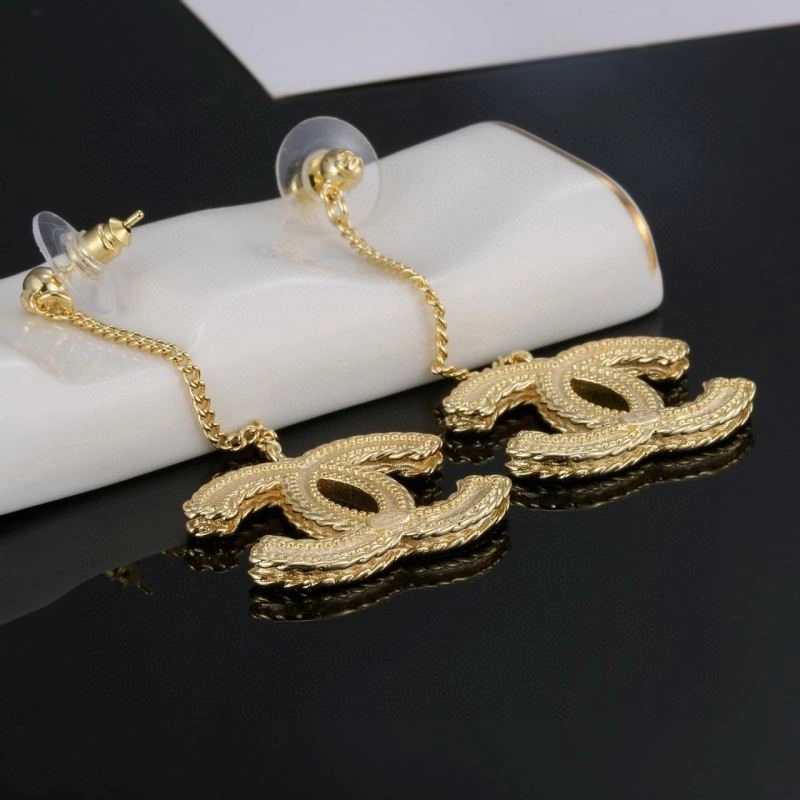 Chanel Earrings Durable 221560
