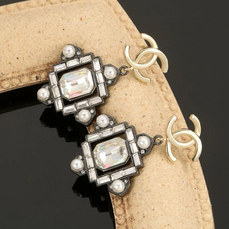 Chanel Earrings ModernLook 221544