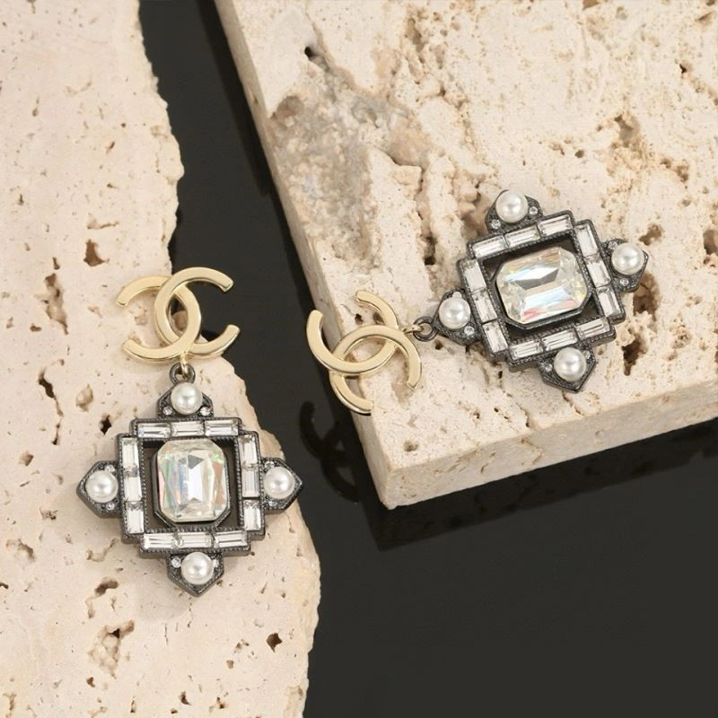 Chanel Earrings ModernLook 221544