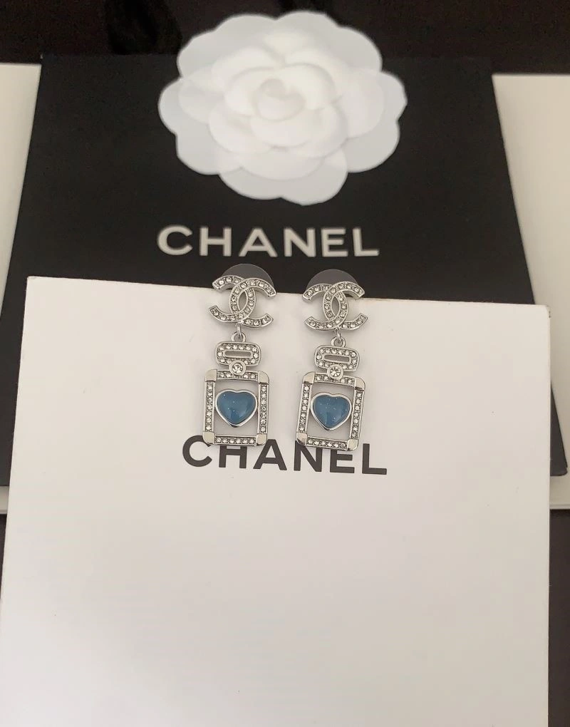 Chanel Earrings Affordable 221538
