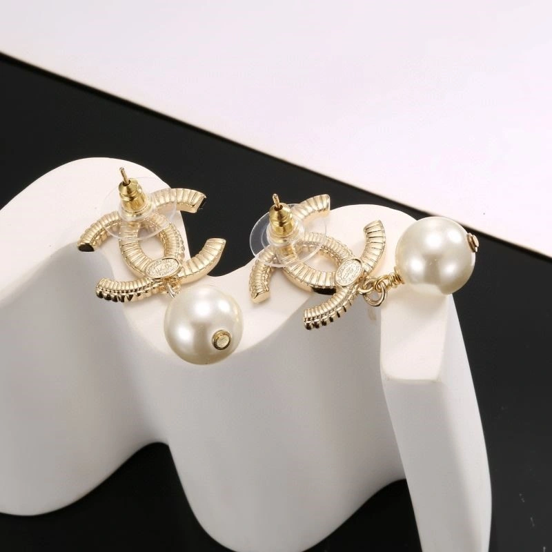 Chanel Earrings Neat 221524
