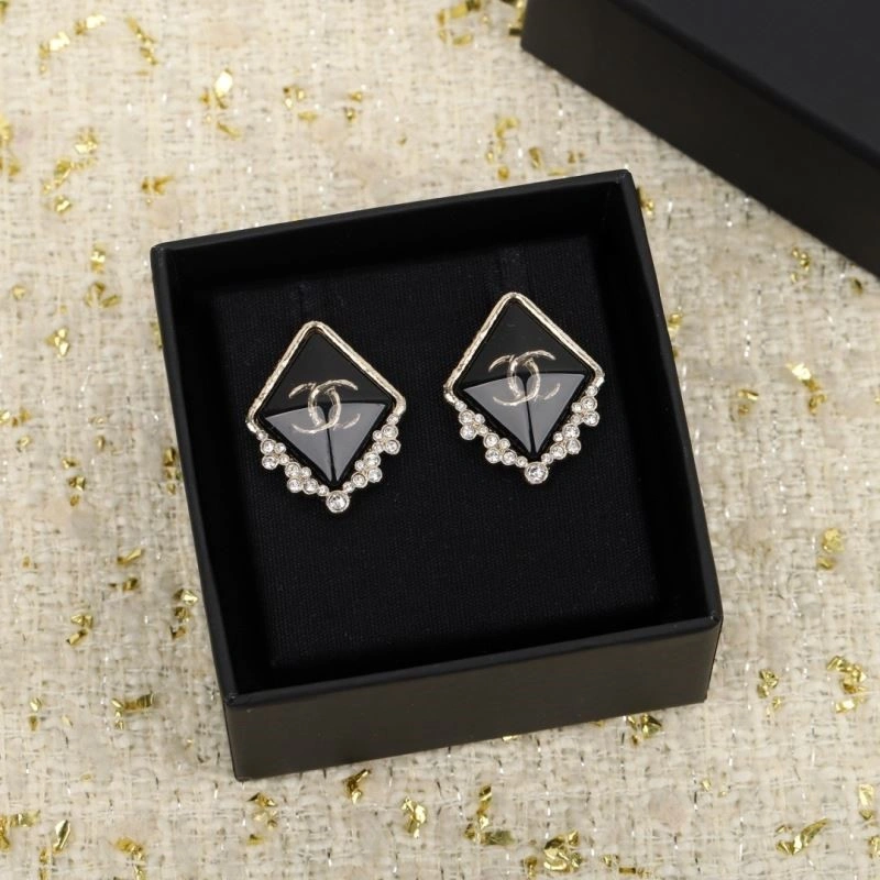 Chanel Earrings Breathable 221551