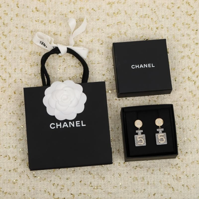 Chanel Earrings WellDesigned 221541