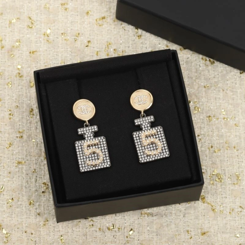 Chanel Earrings WellDesigned 221541