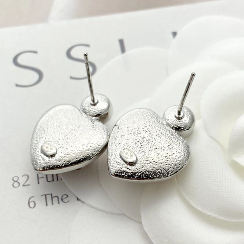 Compact Chanel Earrings 221530