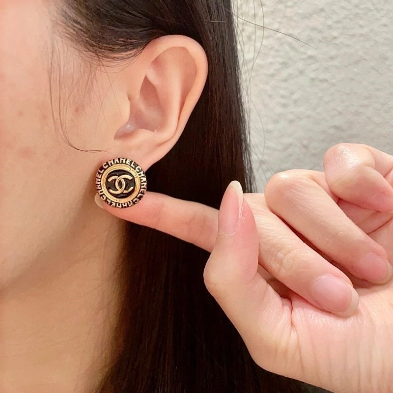 Compact Chanel Earrings 221513