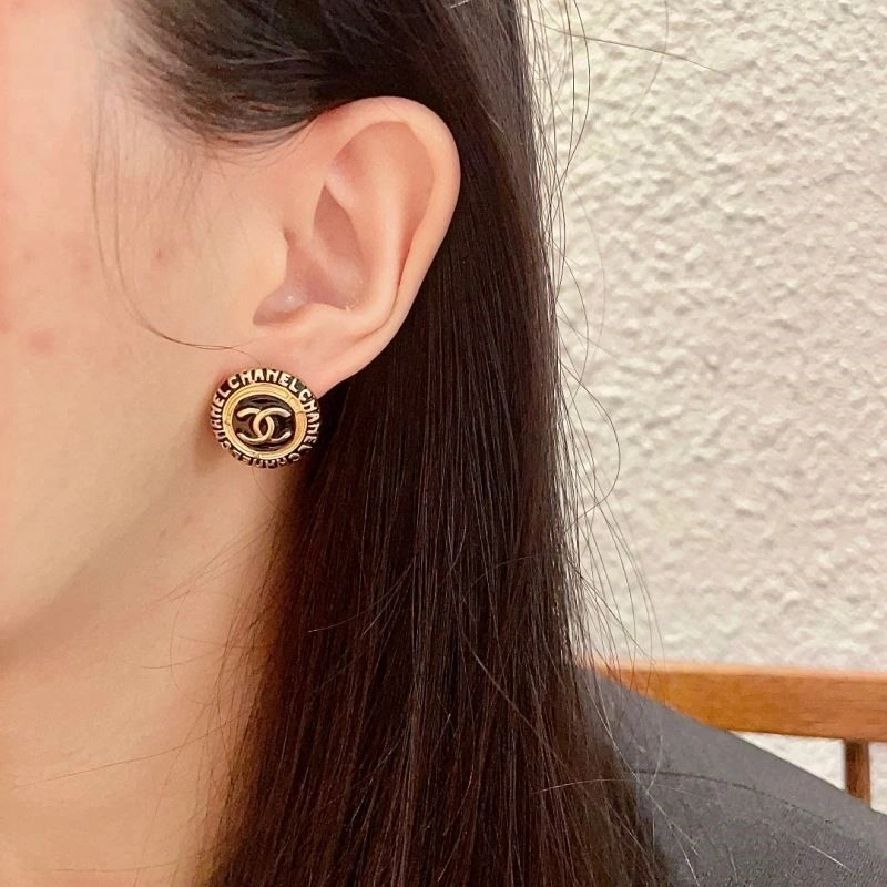 Compact Chanel Earrings 221513