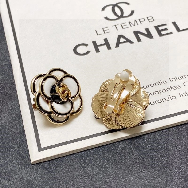 Compact Chanel Earrings 221515