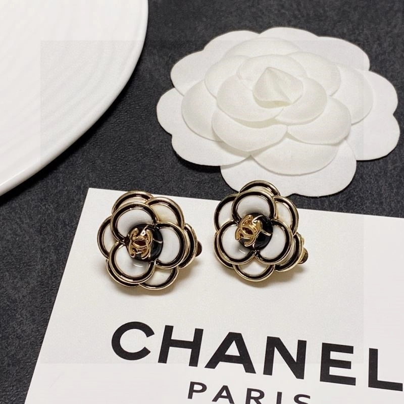 Compact Chanel Earrings 221515