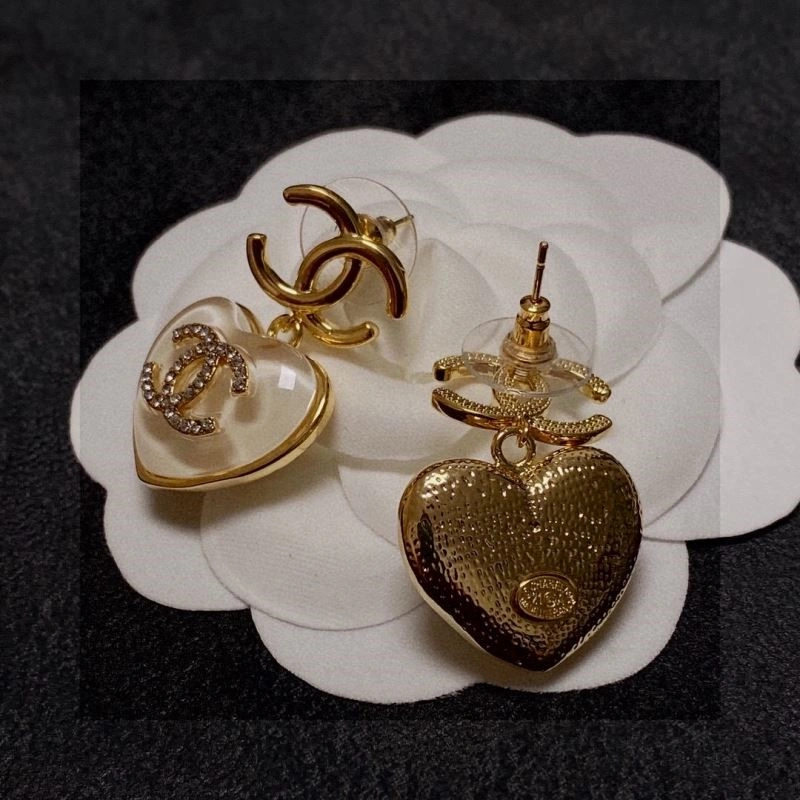 Chanel Earrings Soft 221500