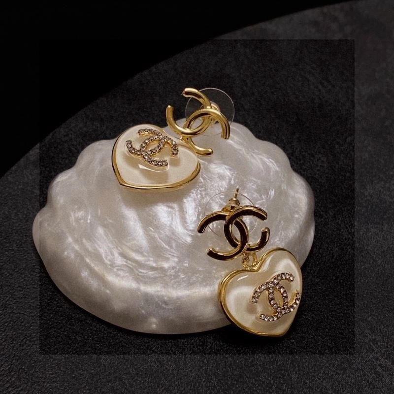 Chanel Earrings Soft 221500