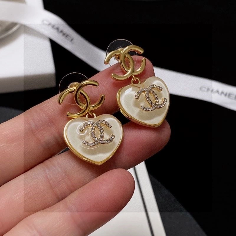 Chanel Earrings Soft 221500