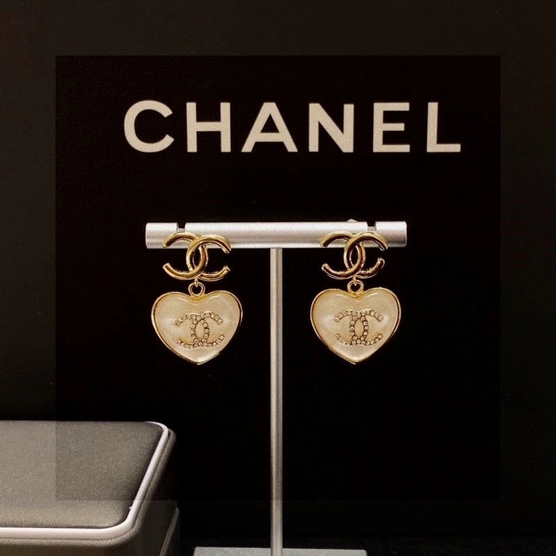 Chanel Earrings Soft 221500