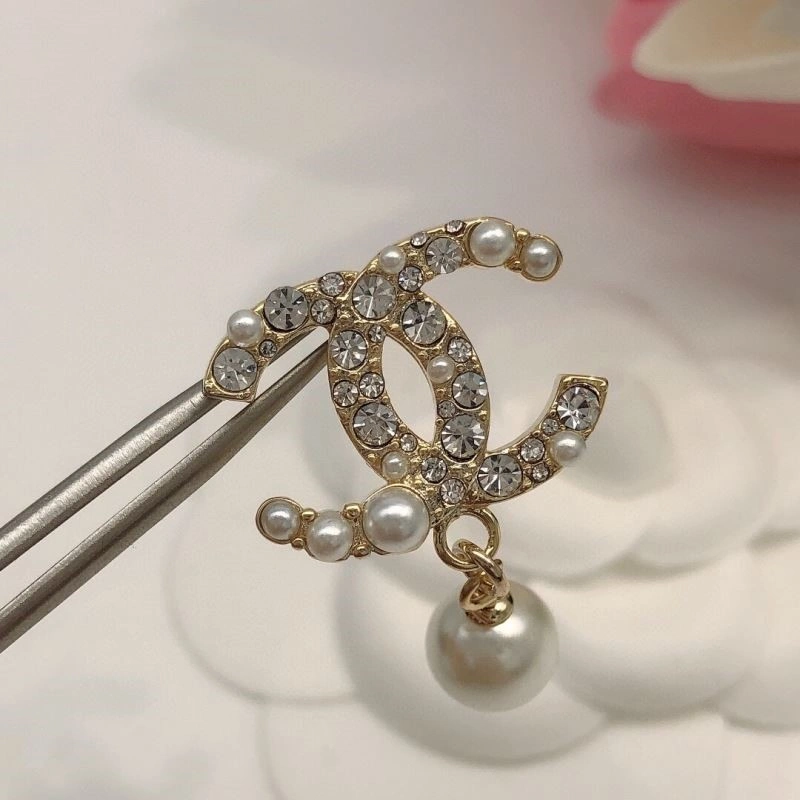 Chic Chanel Earrings 221505