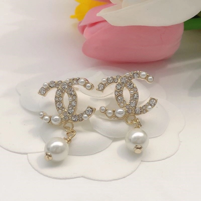 Chic Chanel Earrings 221505