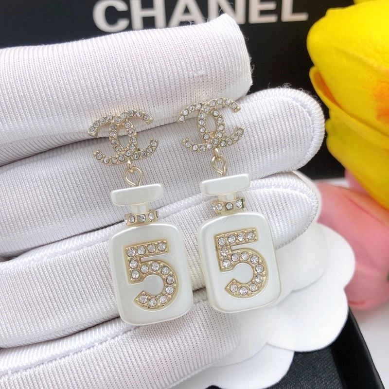 Chanel Earrings Affordable 221482
