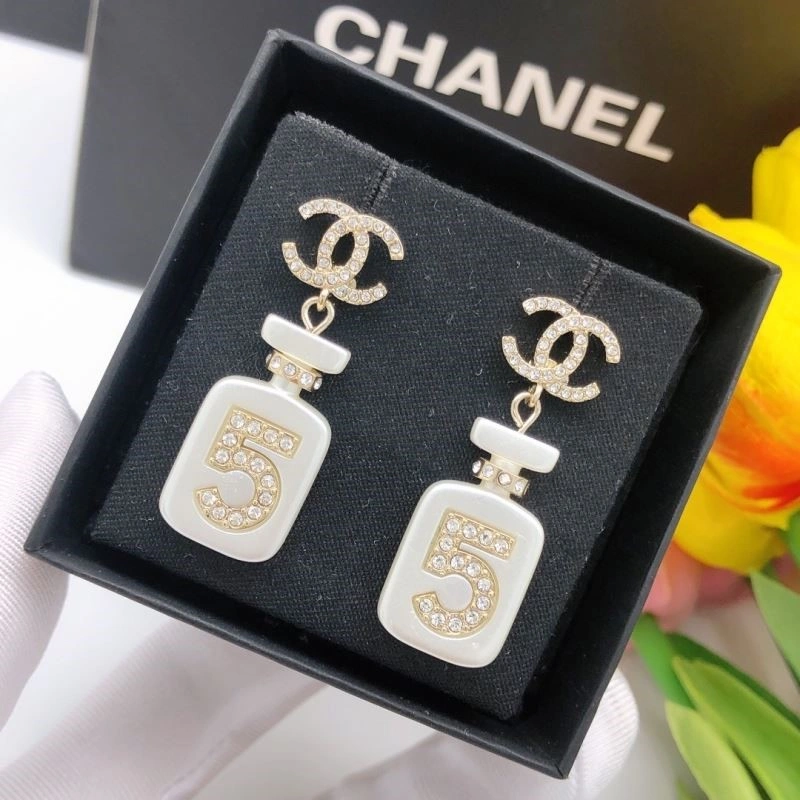 Chanel Earrings Affordable 221482
