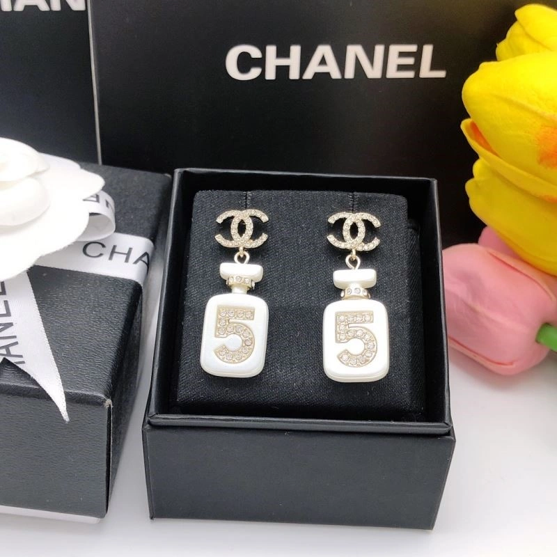 Chanel Earrings Affordable 221482
