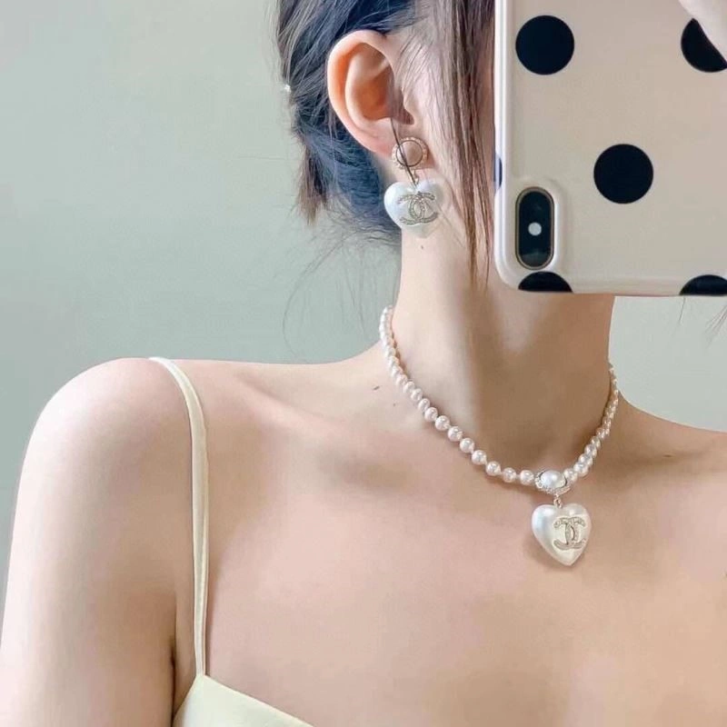 Chanel Earrings Durable 221499