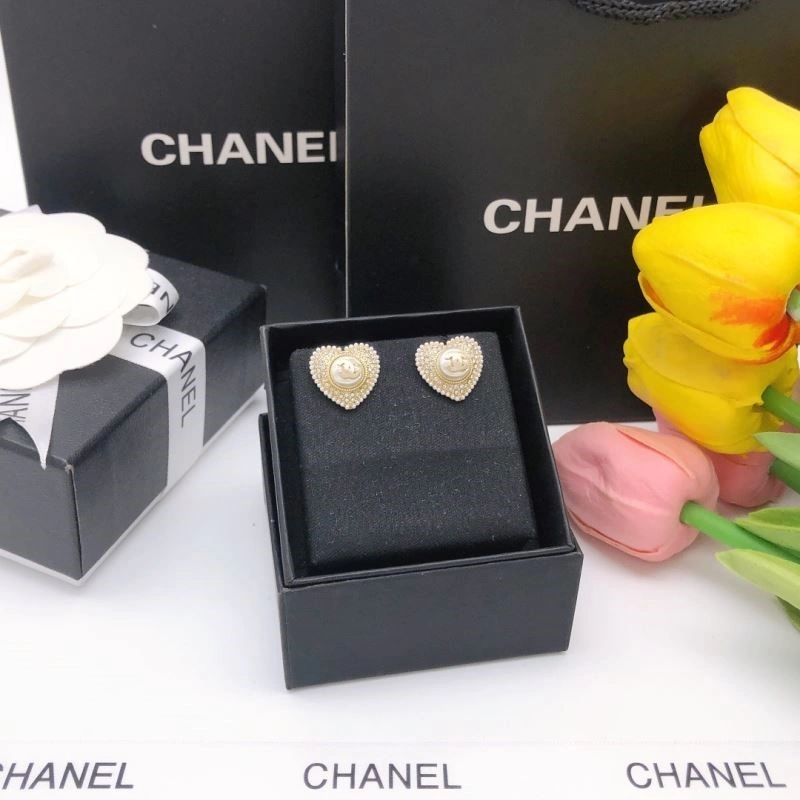 Popular Chanel Earrings 221484