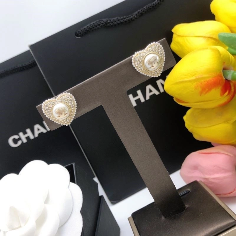Popular Chanel Earrings 221484