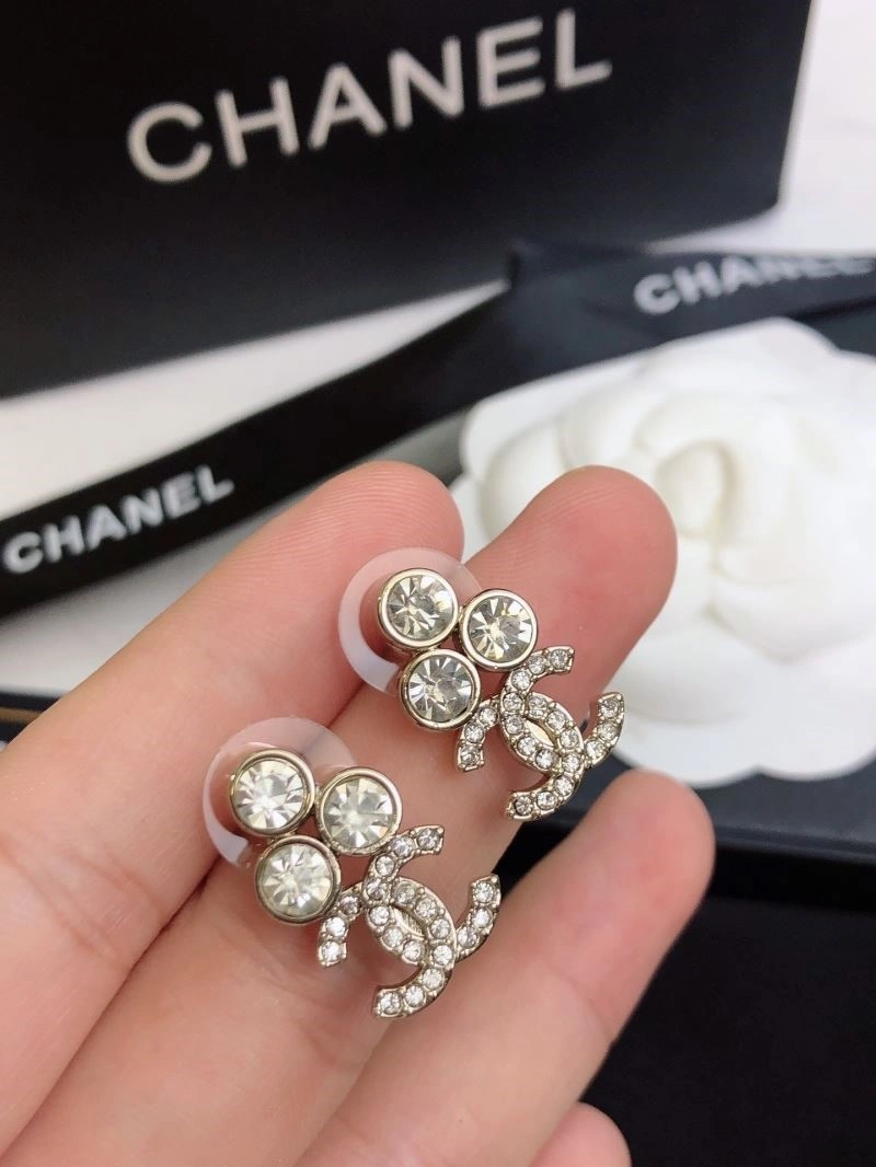Chanel Earrings Bold 221476