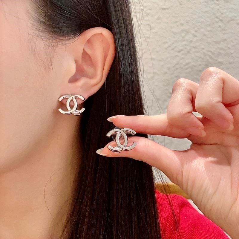 Premium Chanel Earrings 221460