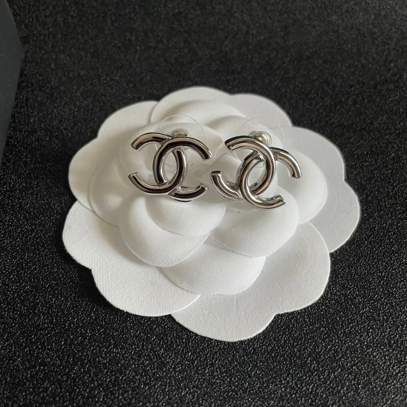 Premium Chanel Earrings 221460