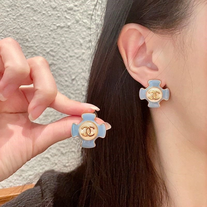 Chanel Earrings Cozy 221468