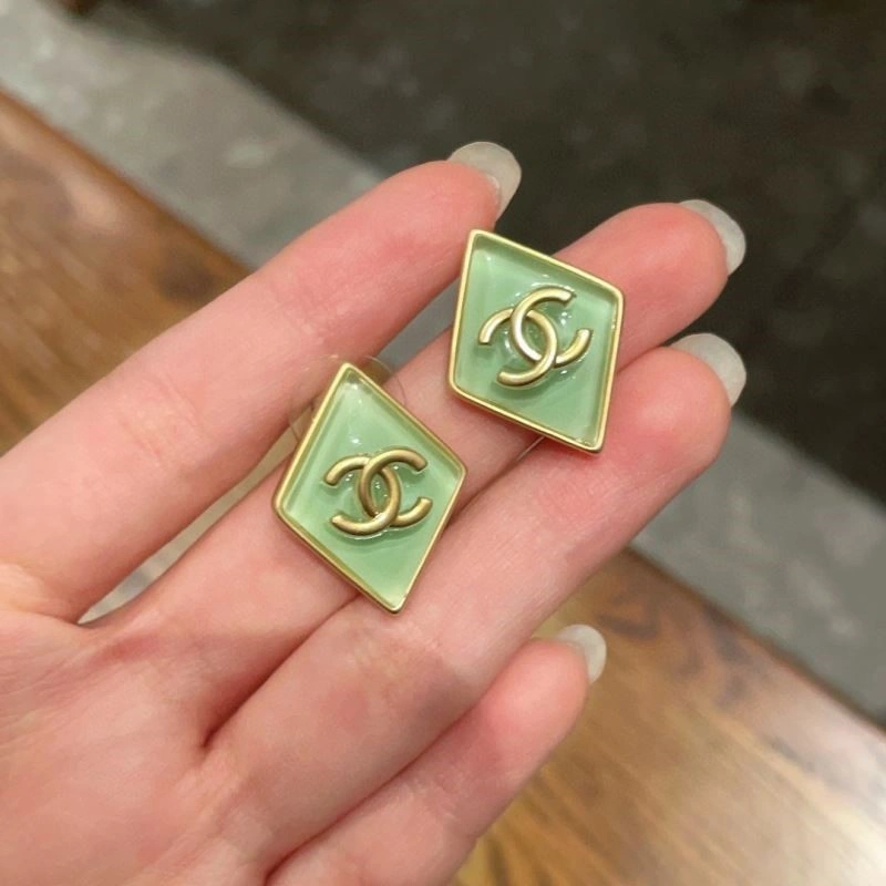 Snug Chanel Earrings 221448