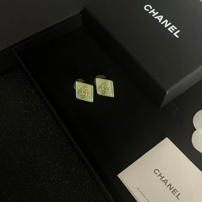 Snug Chanel Earrings 221448
