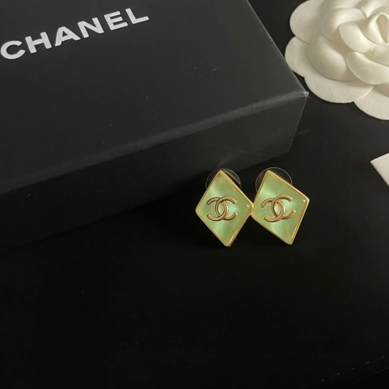 Snug Chanel Earrings 221448