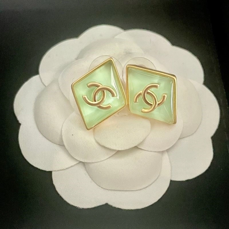 Snug Chanel Earrings 221448