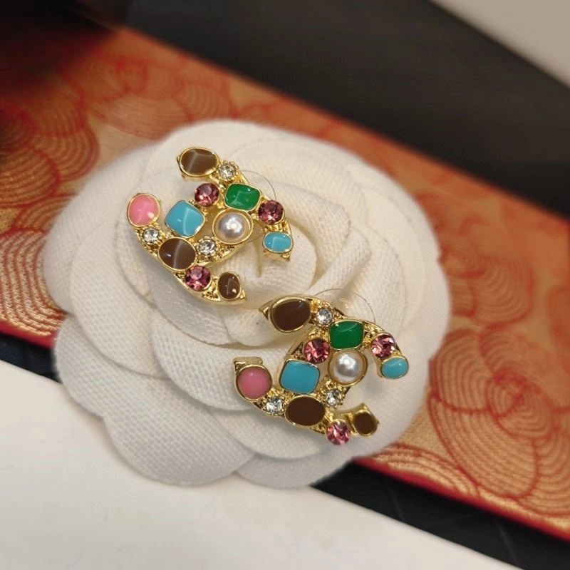 Unique Chanel Earrings 221445