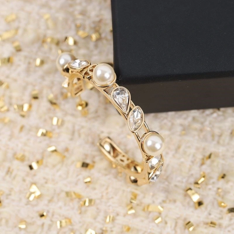 TechFriendly Chanel Earrings 221432