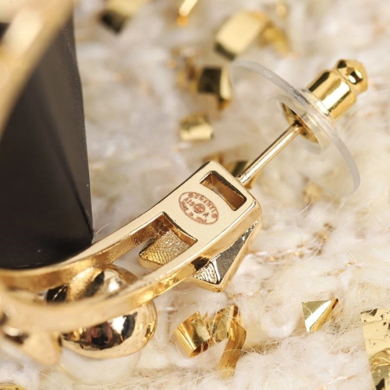 TechFriendly Chanel Earrings 221432