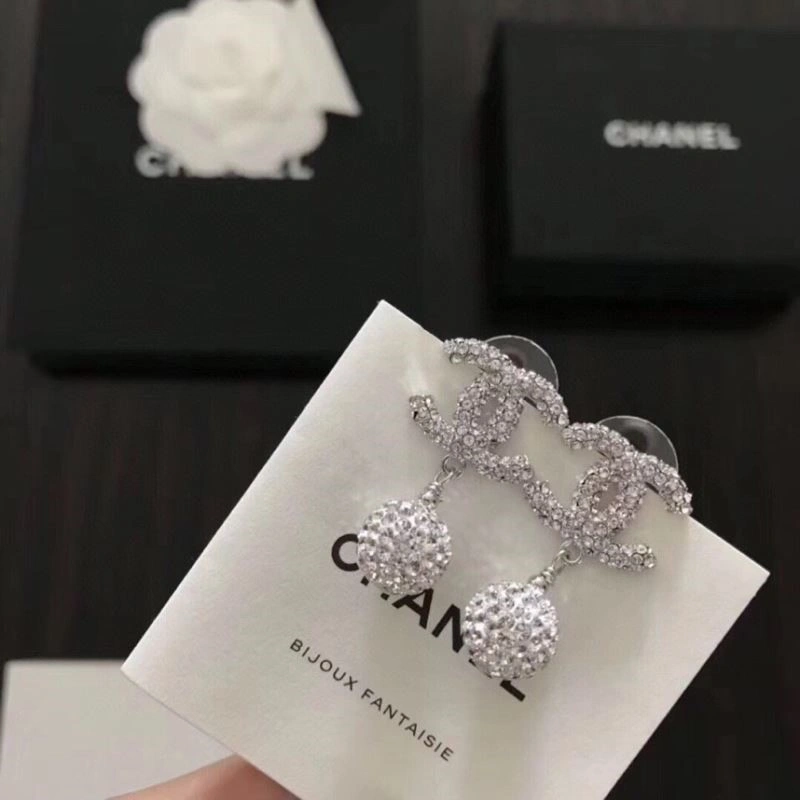 Chanel Earrings MoistureWicking 221439