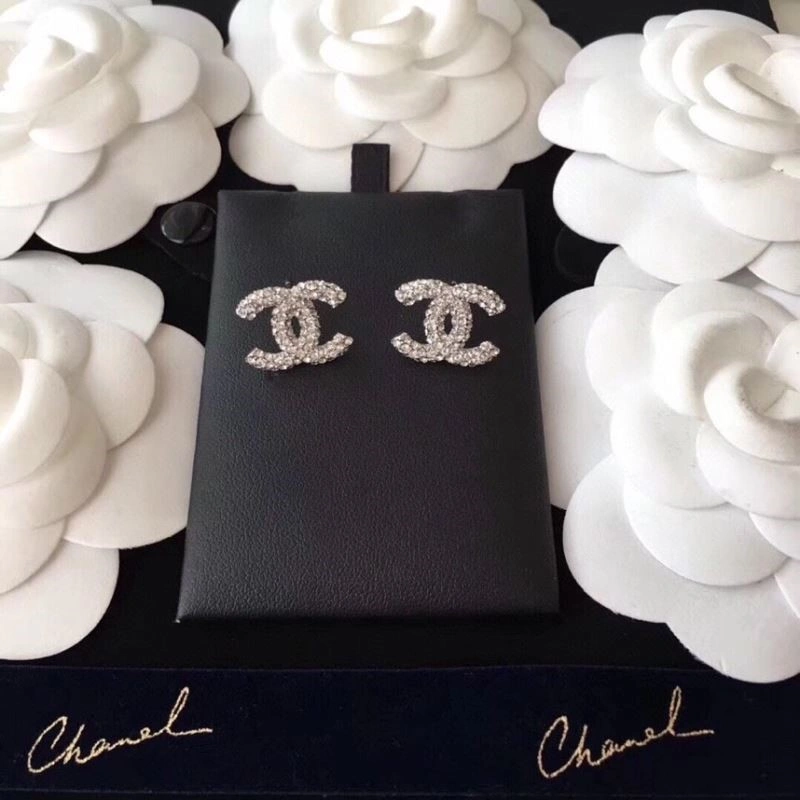 Chanel Earrings MoistureWicking 221439
