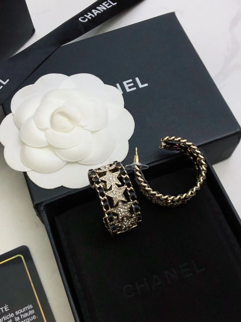 Chanel Earrings Trendsetting 221420
